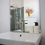 Homey Obor Апартаменти *